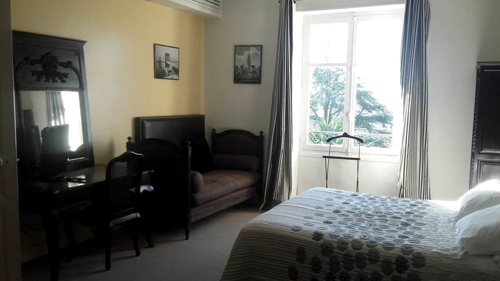 Saint-Pierre-dʼIrube Hotel La Villa מראה חיצוני תמונה