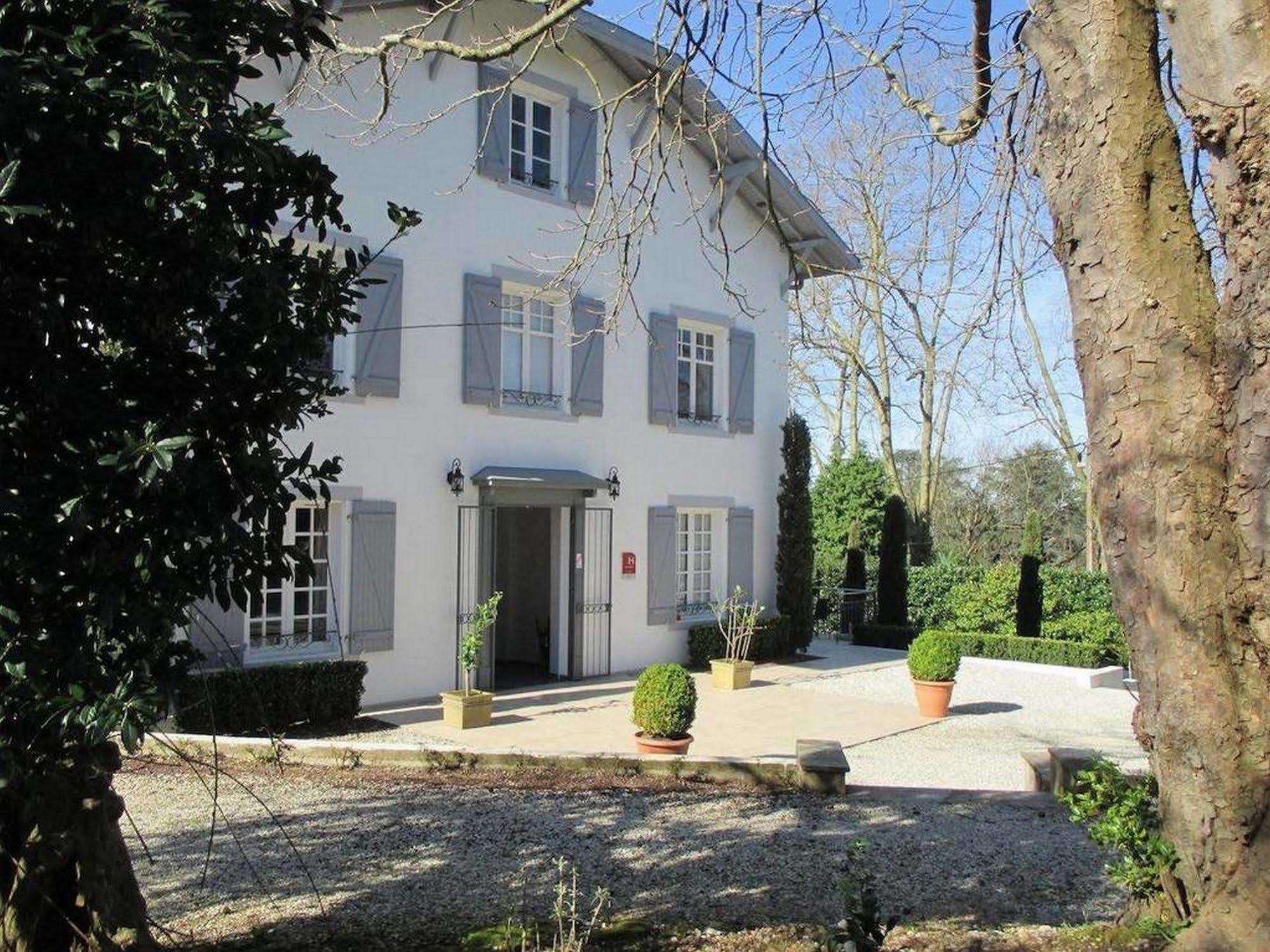 Saint-Pierre-dʼIrube Hotel La Villa מראה חיצוני תמונה