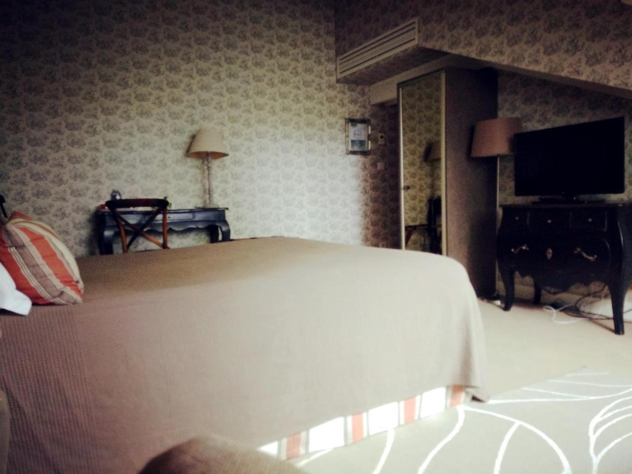 Saint-Pierre-dʼIrube Hotel La Villa מראה חיצוני תמונה